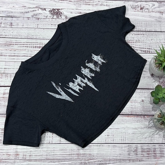 lululemon athletica Tops - Lululemon Vinyasa Crop Tee